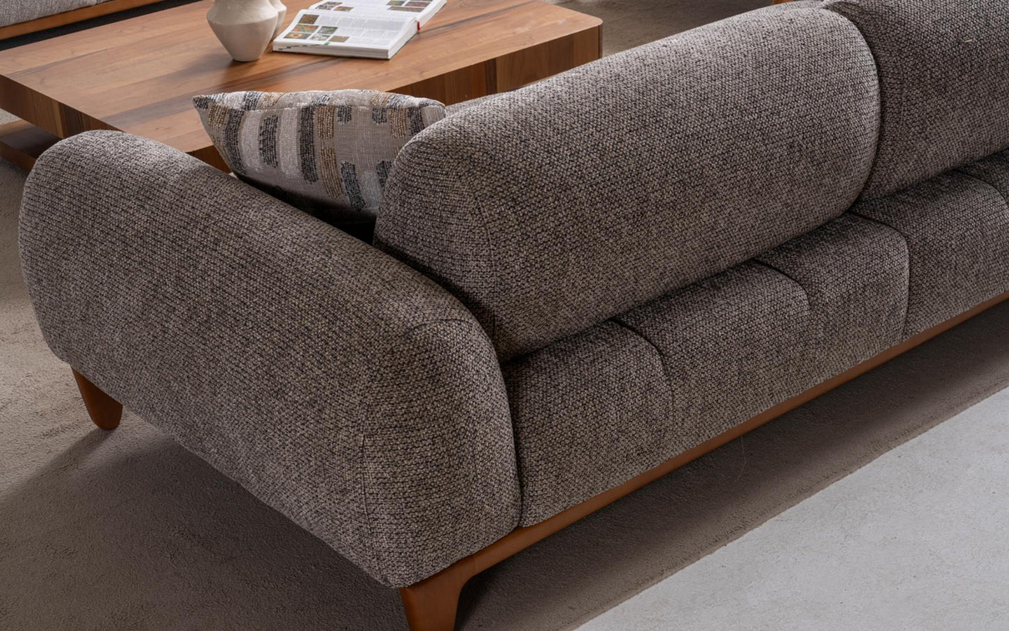 Salda Sofa Set