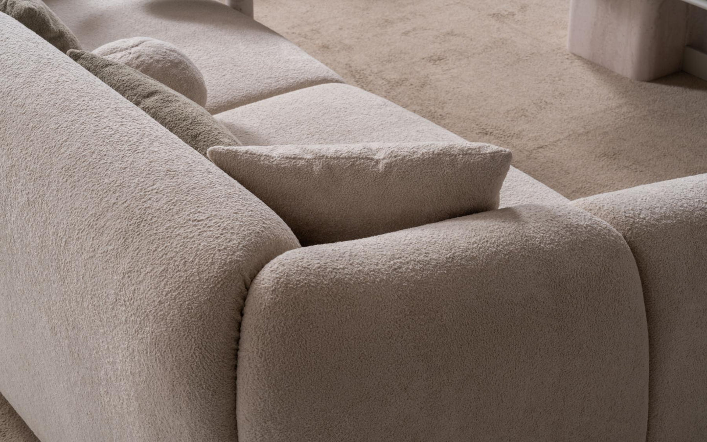 Legas Sofa Set
